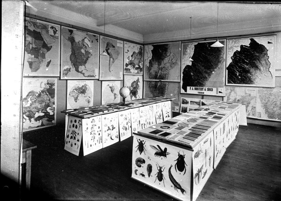Unknown artist, Frans Svanström & Co., Stockholm: The School Museum exhibition in Falköping 14/7 1916.