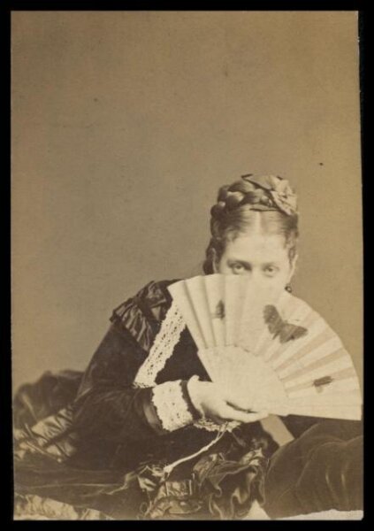 London Stereoscopic and Photographic Company, Guy Little Theatrical Photograph