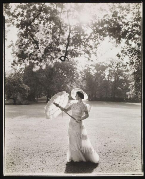 Beaton, Cecil (Sir), Photograph
