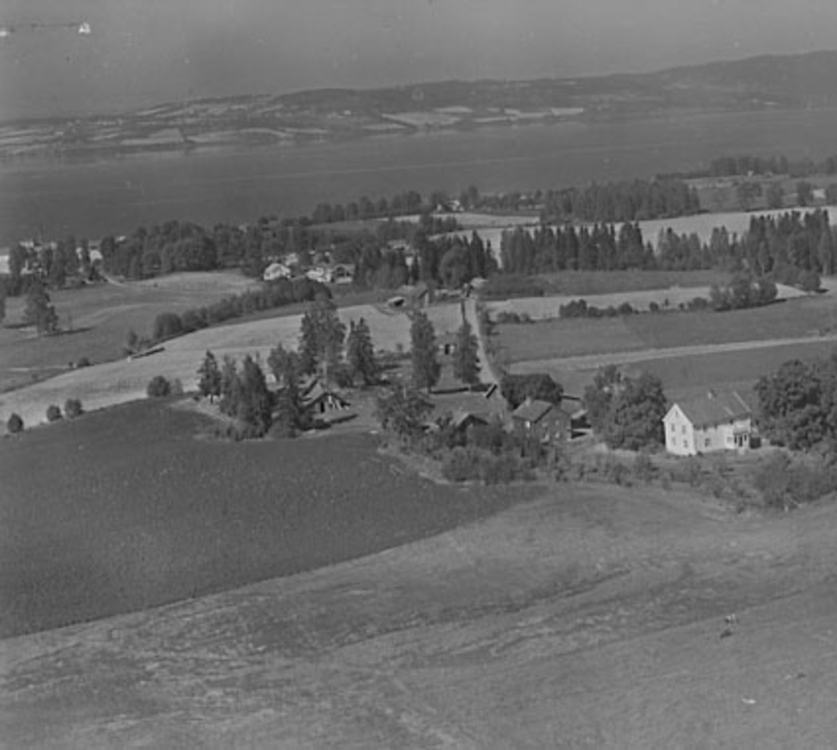 Widerøes Flyveselskap A/S, FLYFOTO GULKUNRUD, OTTESTAD