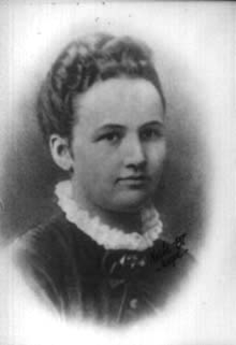 Anno Domkirkeodden, PETRONELLE PAULSEN, ROMEDAL, GIFT MED JOHN JØRGENSEN MELBYE