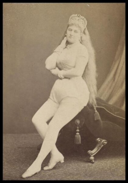 London Stereoscopic and Photographic Company, Guy Little Theatrical Photograph