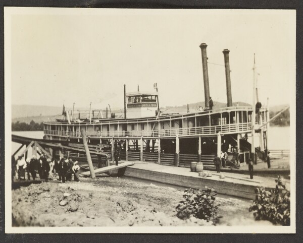 Unknown, [View of The James N. Trigg Steamboat Docked on Tennessee River]