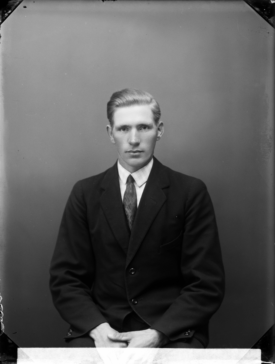 Skötsner-Edhlund, Algot Noren, Valö socken, Uppland