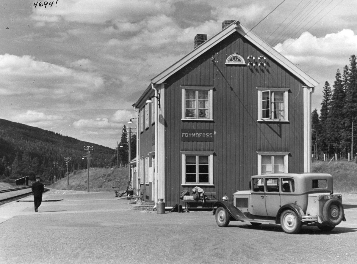 Anders Beer Wilse, Formofoss stasjon i Grong, 1936.