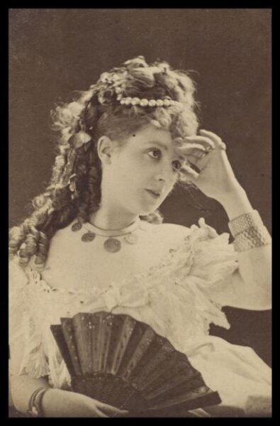 London Stereoscopic and Photographic Company, Guy Little Theatrical Photograph