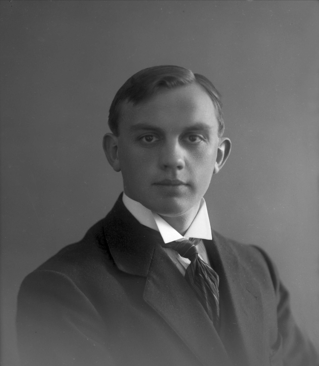 Gustav Borgen, NFB.36691