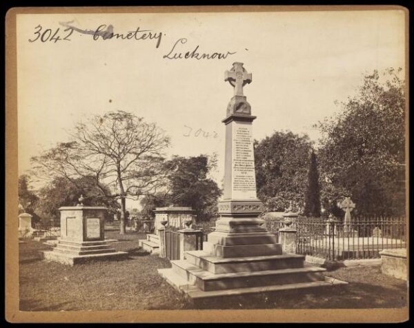 Francis Frith, Cemetary.  Lucknow