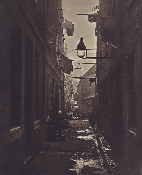 Thomas Annan, Close, No. 80 High Street.