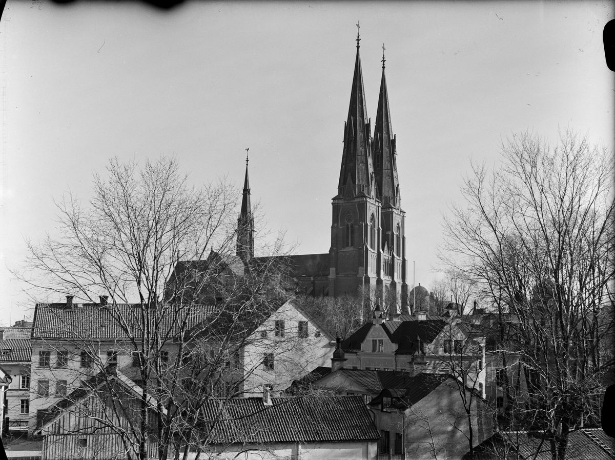 Paul Sandberg, Stadsvy med Uppsala domkyrka 1948