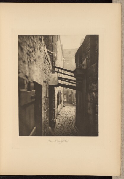 Thomas Annan, Close No. 83 High Street