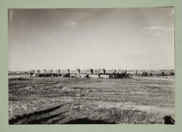 K.A.C. Creswell, Urfa Gate and City Walls, Diyarbakir