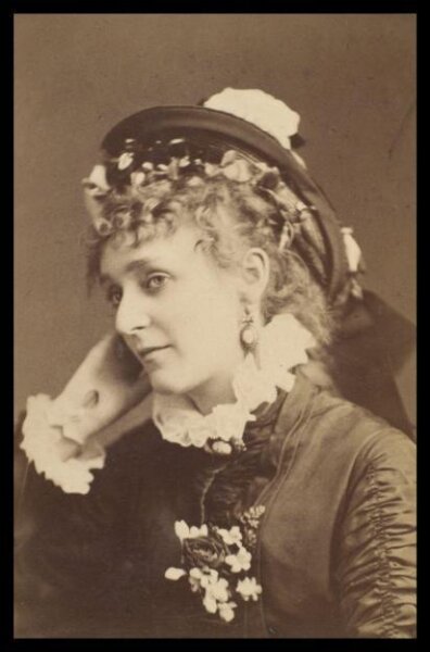 London Stereoscopic and Photographic Company, Guy Little Theatrical Photograph