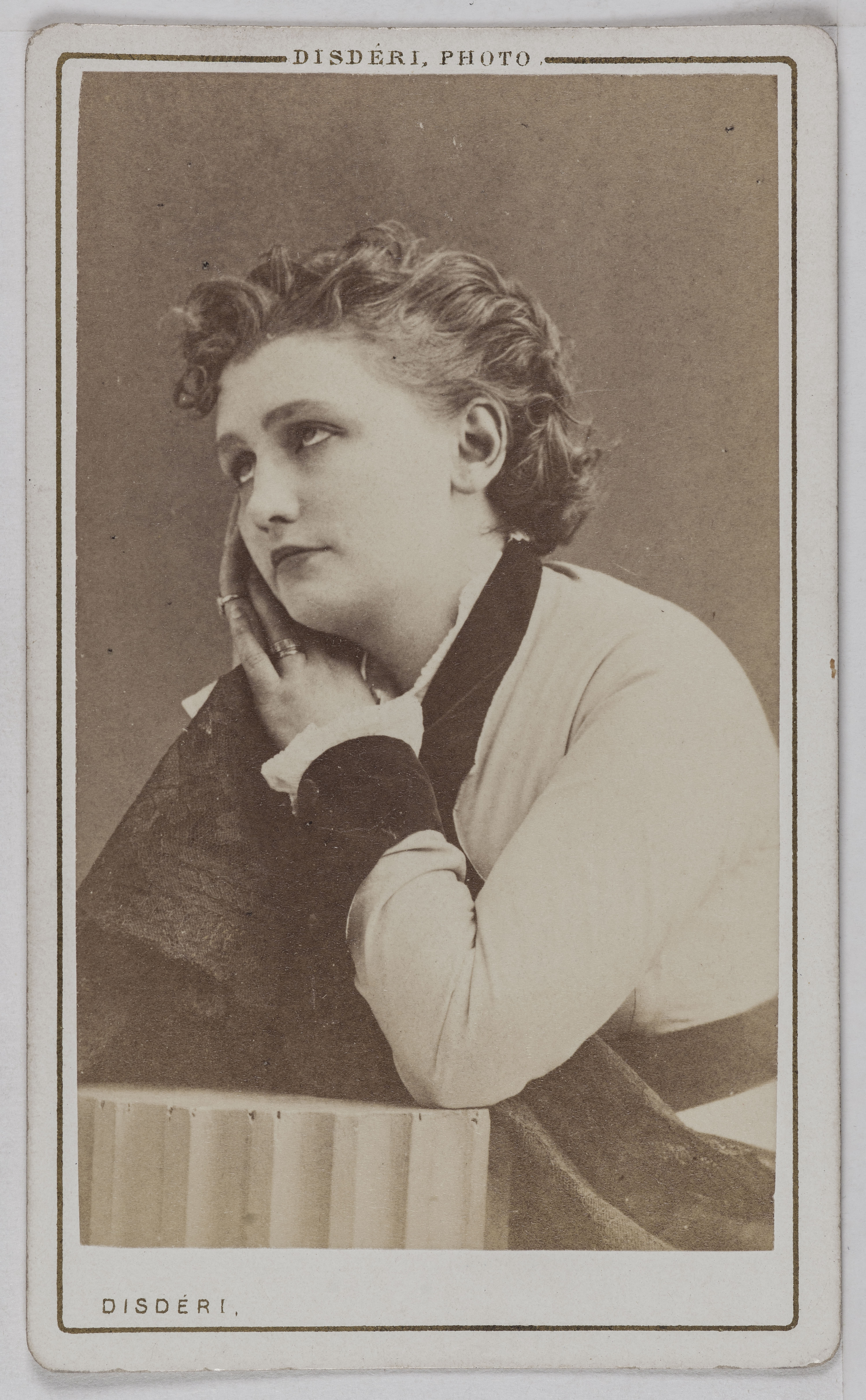 André-Adolphe-Eugène Disdéri, Portrait de Marié Irma, (sœur de Galli et de Paola Marié), (actrice)