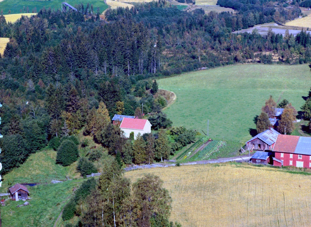 Widerøes Flyveselskap A/S, FLYFOTO TRETTEBERG GARD