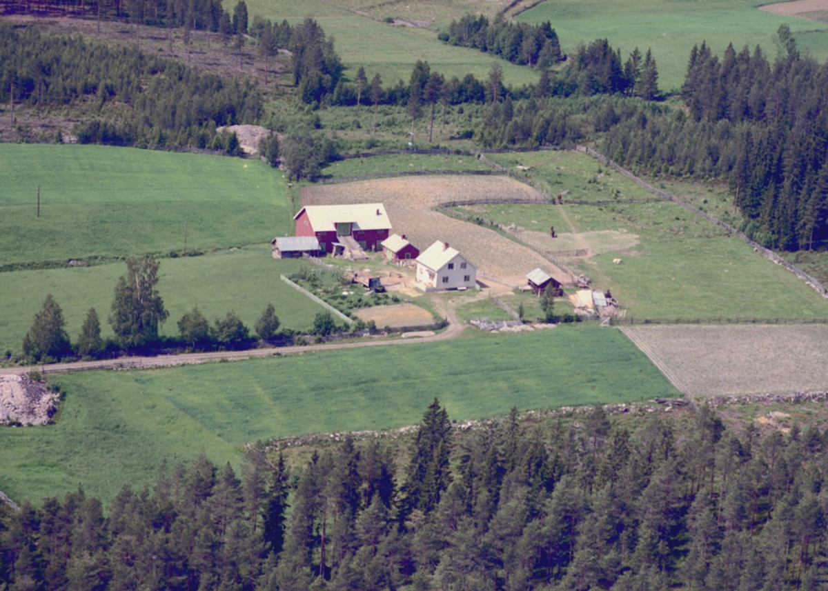 Widerøes Flyveselskap A/S, FLYFOTO UKJENT GARD I LØTEN