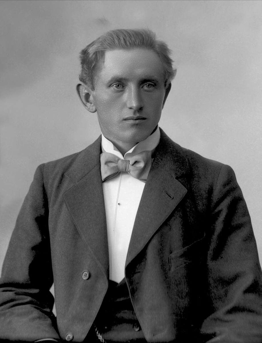 Gustav Borgen, NFB.44342