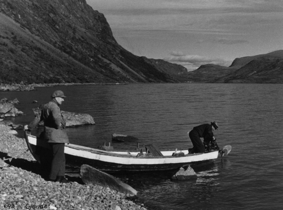 Anders Beer Wilse, Gjende, Jotunheimen, Samferdsel, Båt