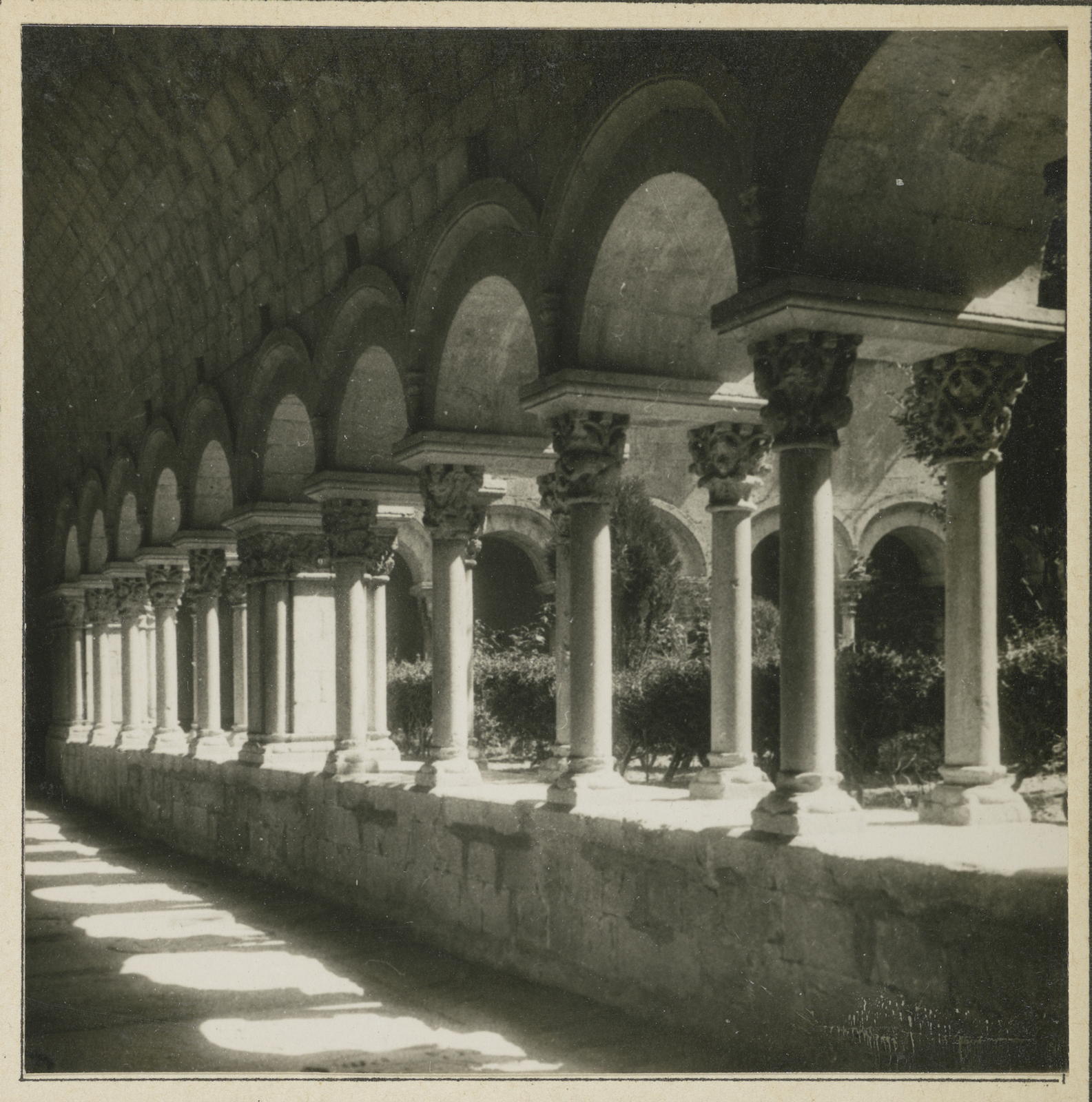 Desconegut, Claustros de la Catedral