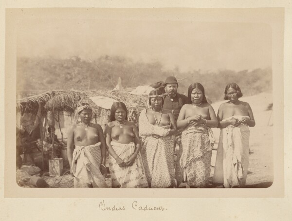 Unknown, [A Group of Kadiweu Women with a White Man]