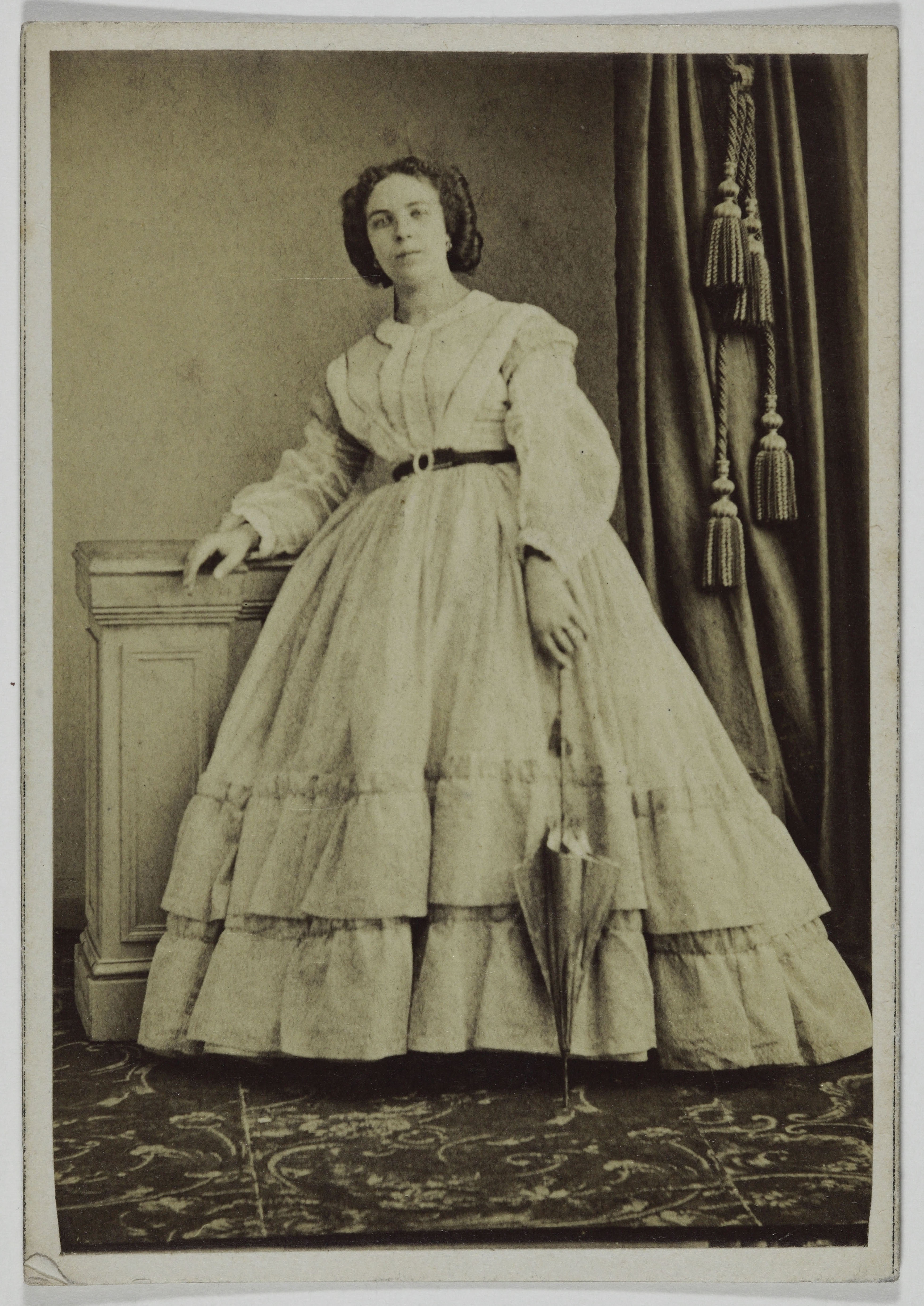 Anonyme, Portrait d'Aline, (actrice)