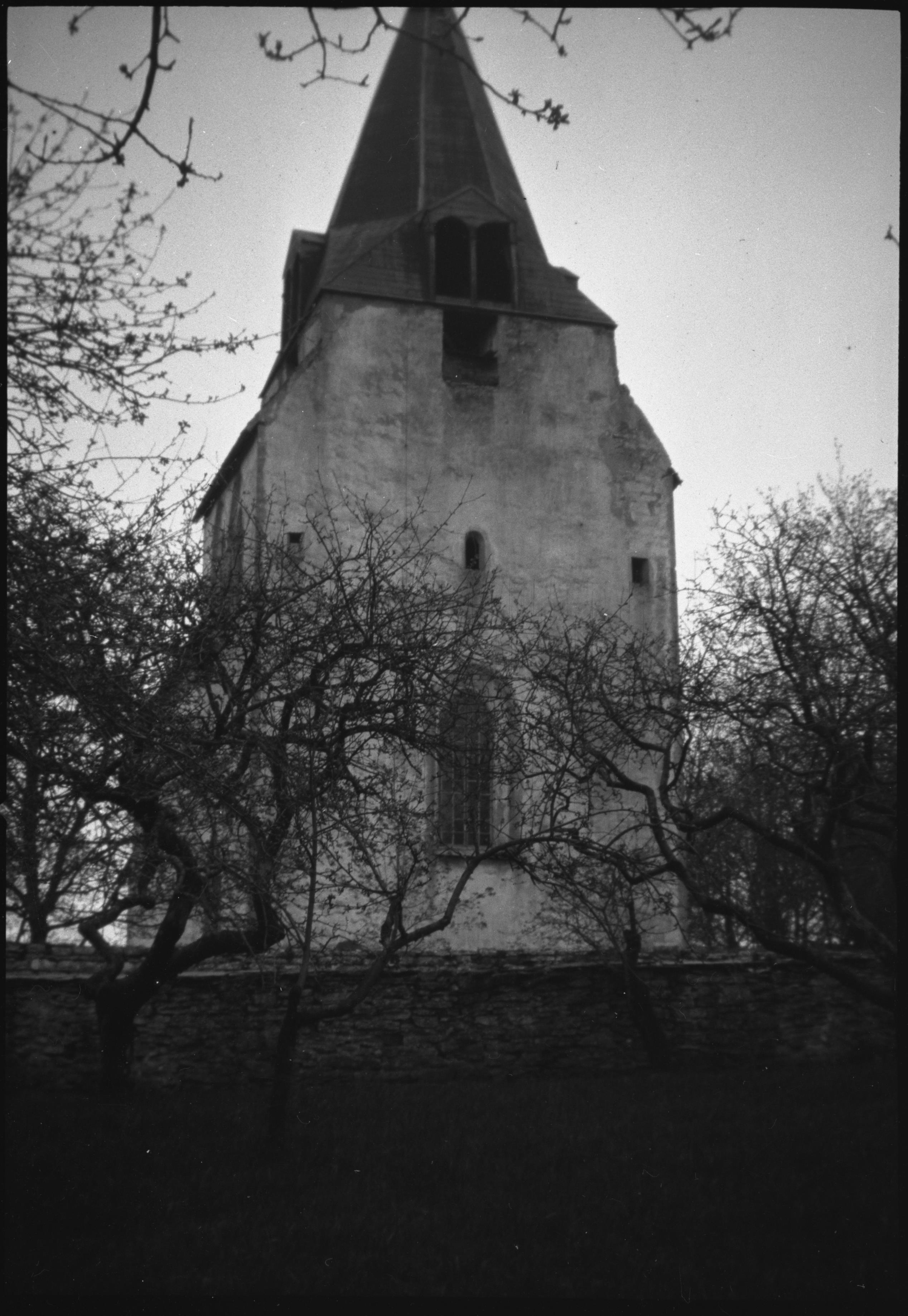 Berit Wallenberg, Väskinde kyrka
