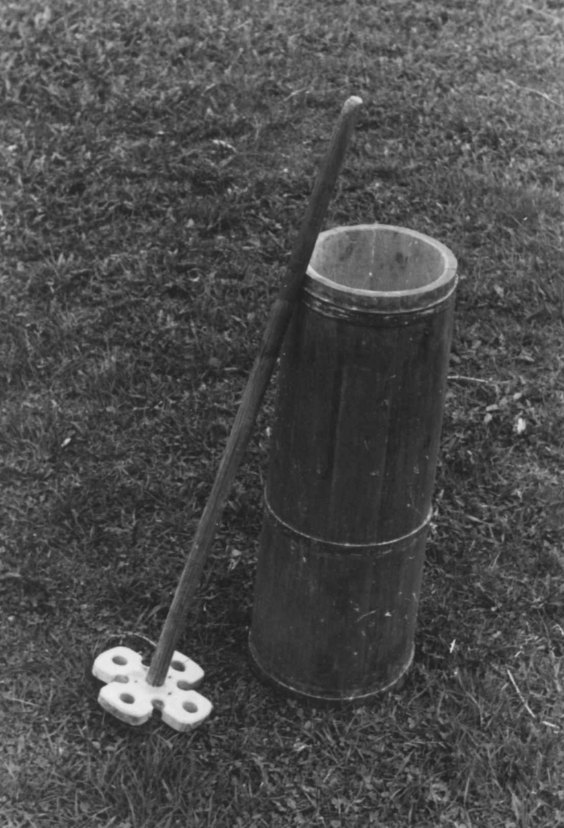 Anna Grostøl, Smørkjerne av tre. Åseral, Vest-Agder 1943.