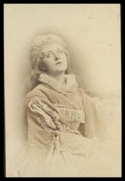 London Stereoscopic and Photographic Company, Guy Little Theatrical Photograph