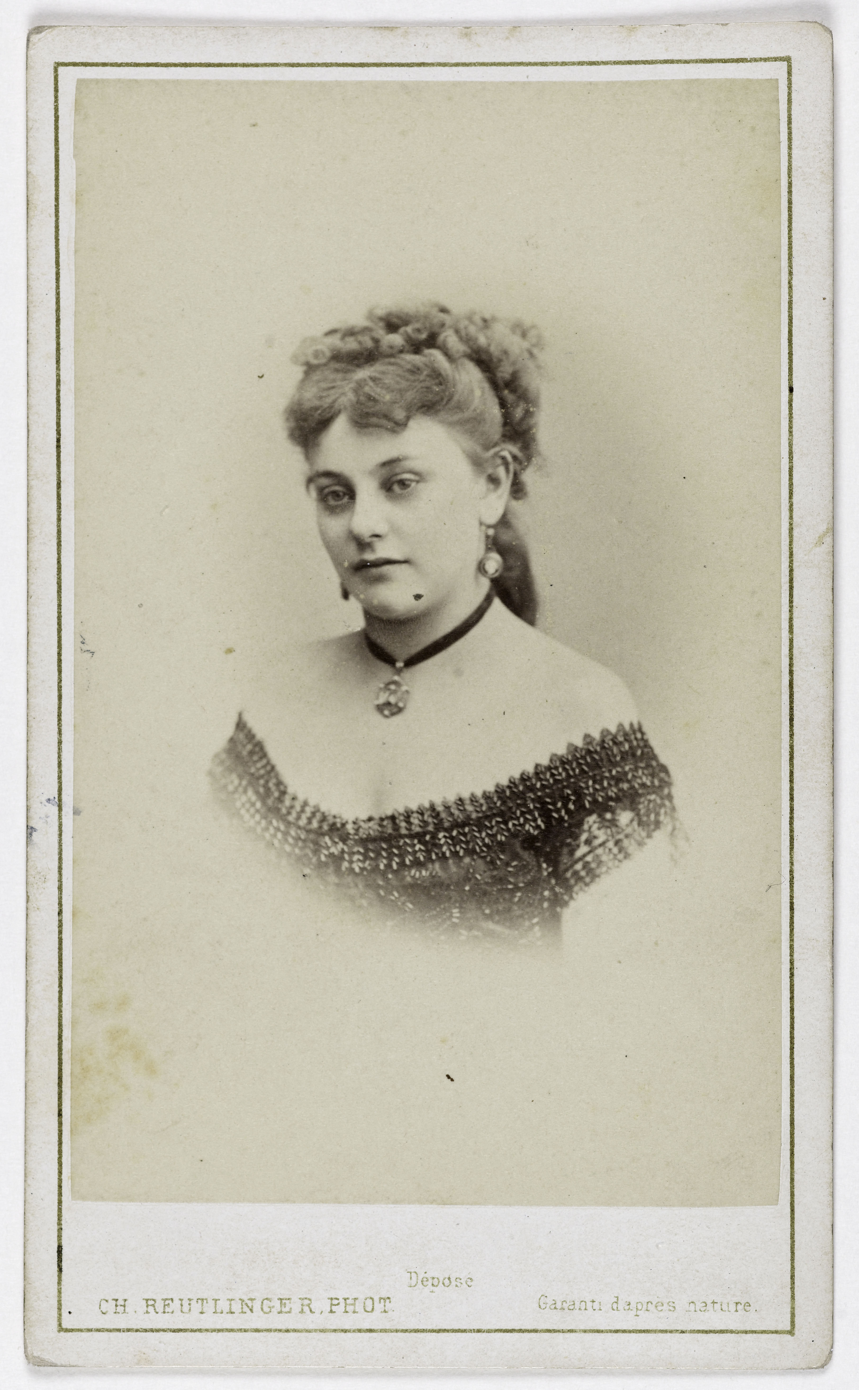 Charles Reutlinger, Portrait d'Alice Douglas (épouse Milbank), (actrice au théâtre des Variétés)