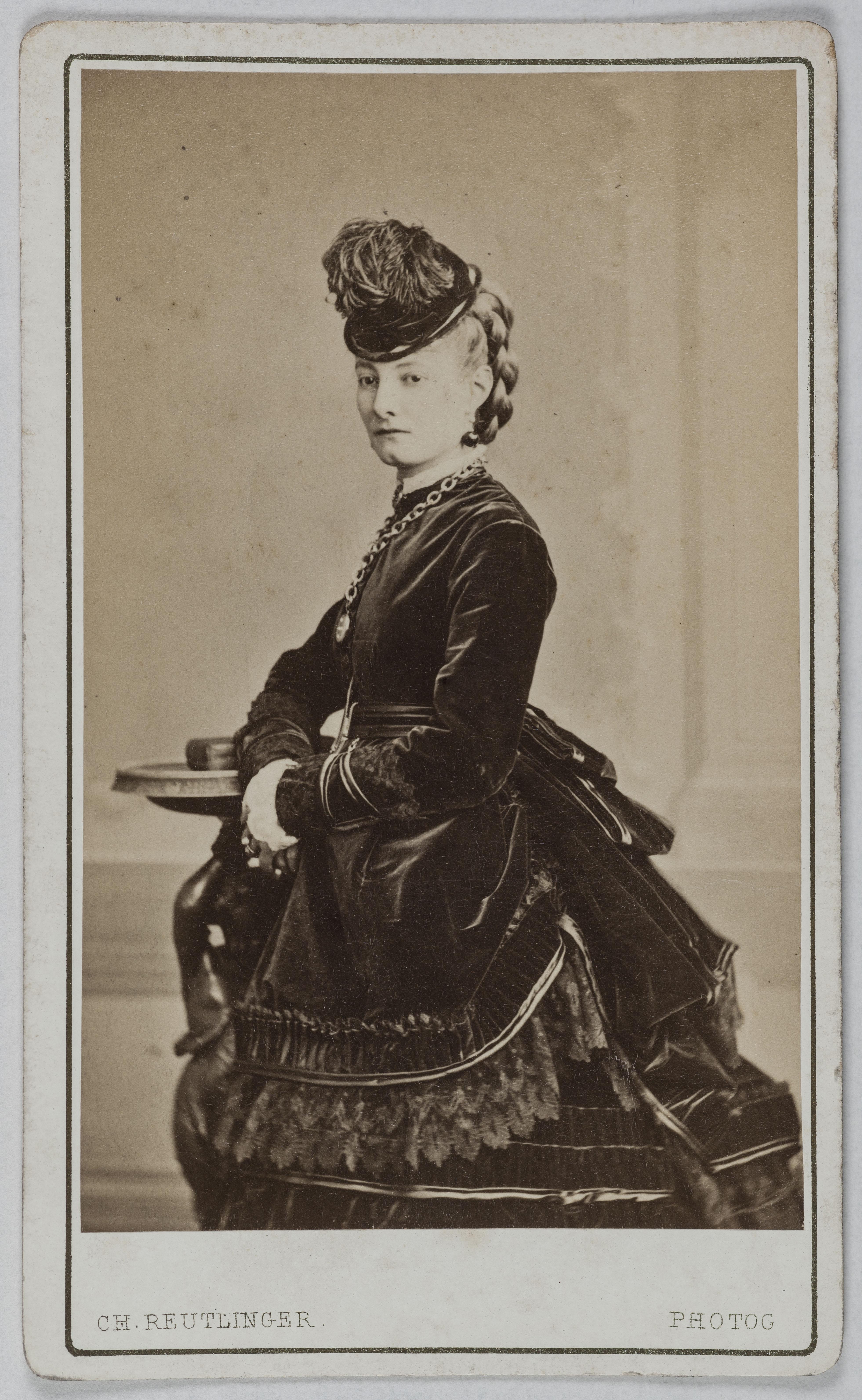 Charles Reutlinger, Portrait d'Estradère Camille, (dite Boule de gomme), (actrice)