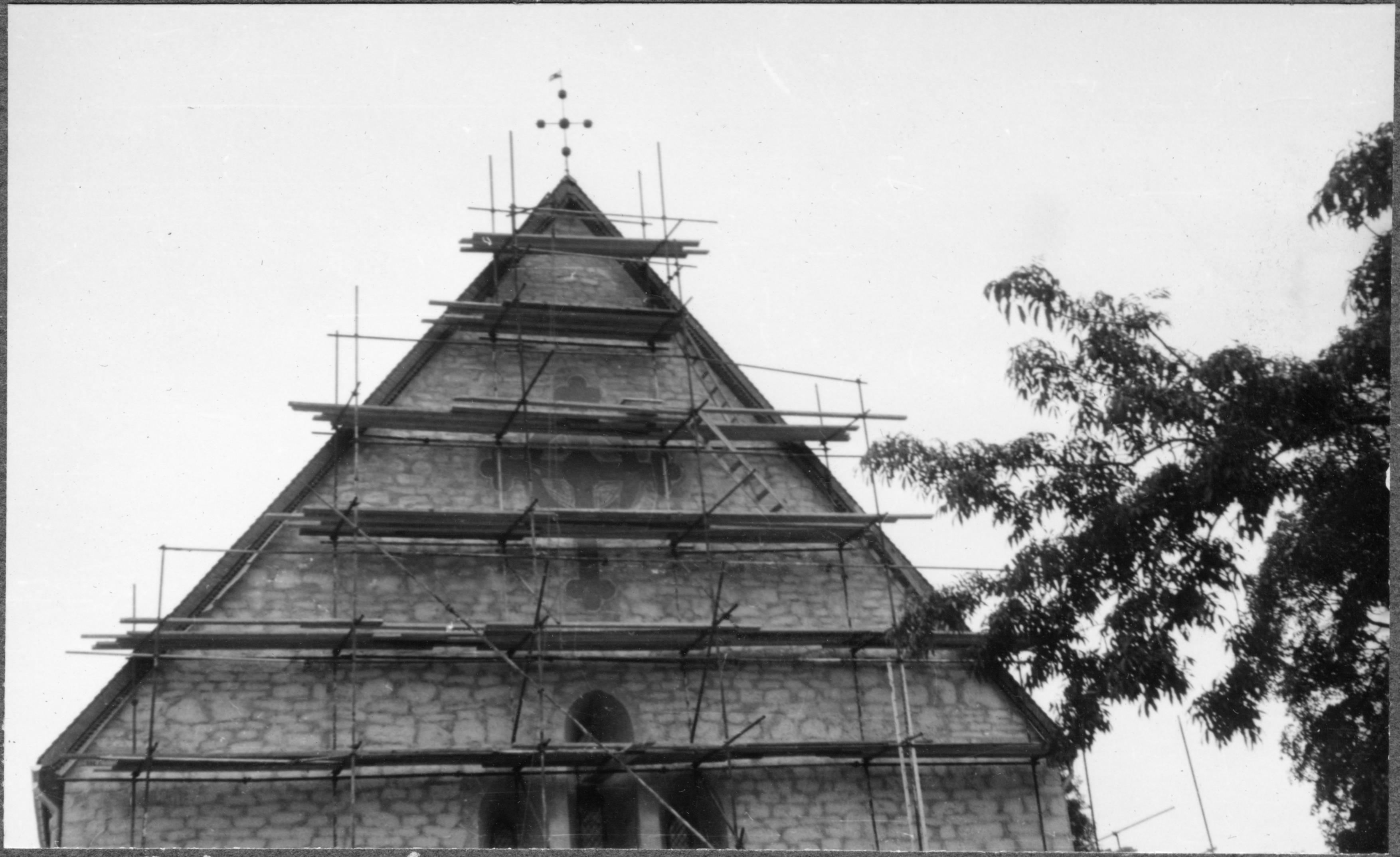 Bertil Waldén, Sköllersta kyrka