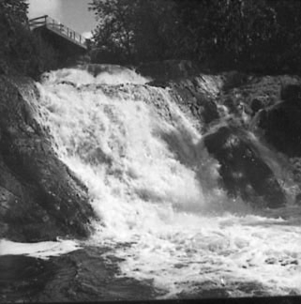 Anno Domkirkeodden, OVERSIKT VIKSFOSSEN, TANGEN