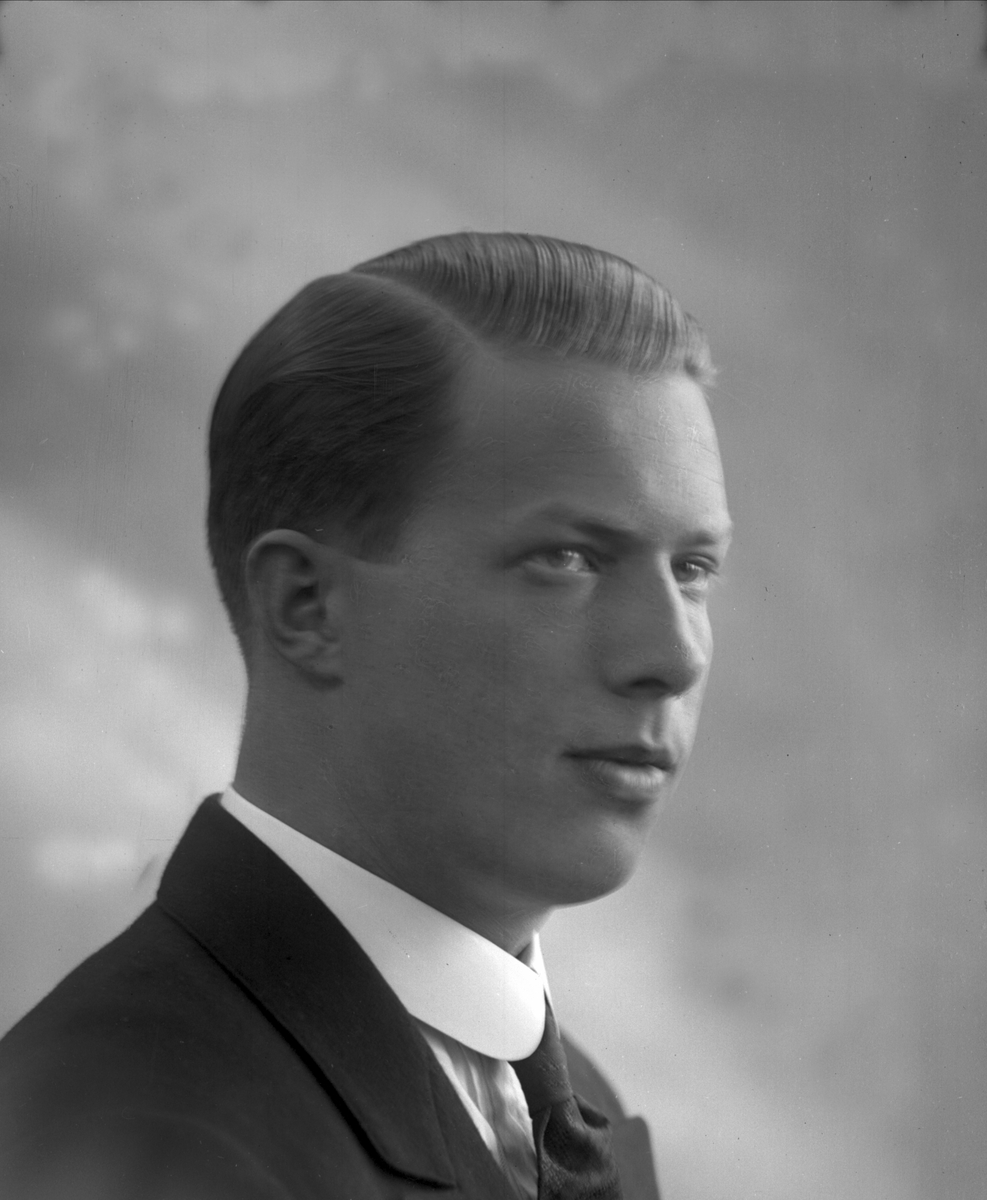 Gustav Borgen, NFB.28687