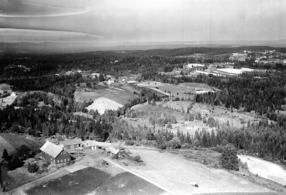 Widerøes Flyveselskap A/S, FLYFOTO ÅSEN 373-1, VALLSET