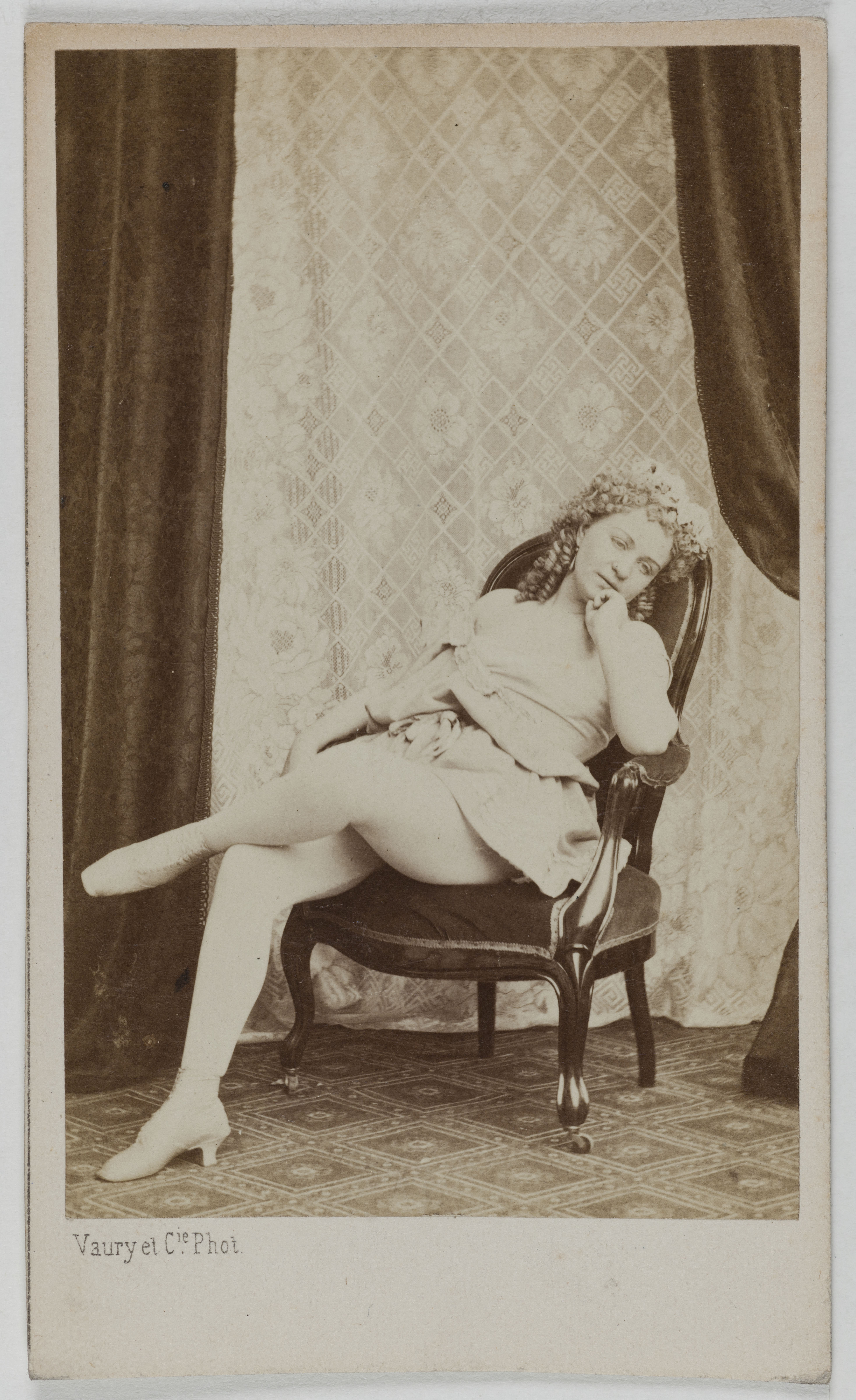 Vaury et Cie, Portrait de Jeanne Leduc, (dite Bougie Rose), actrice