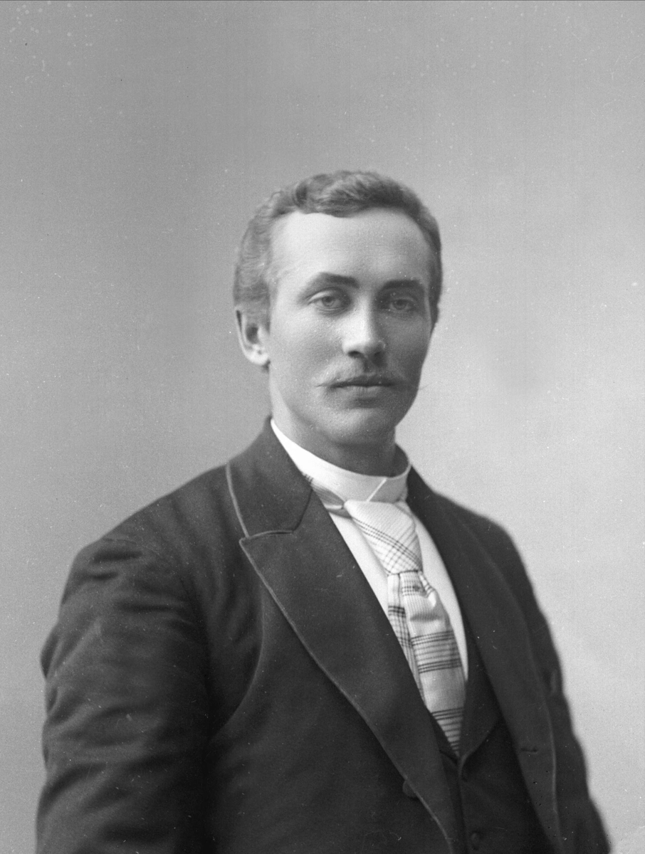 Gustav Borgen, NFB.22881