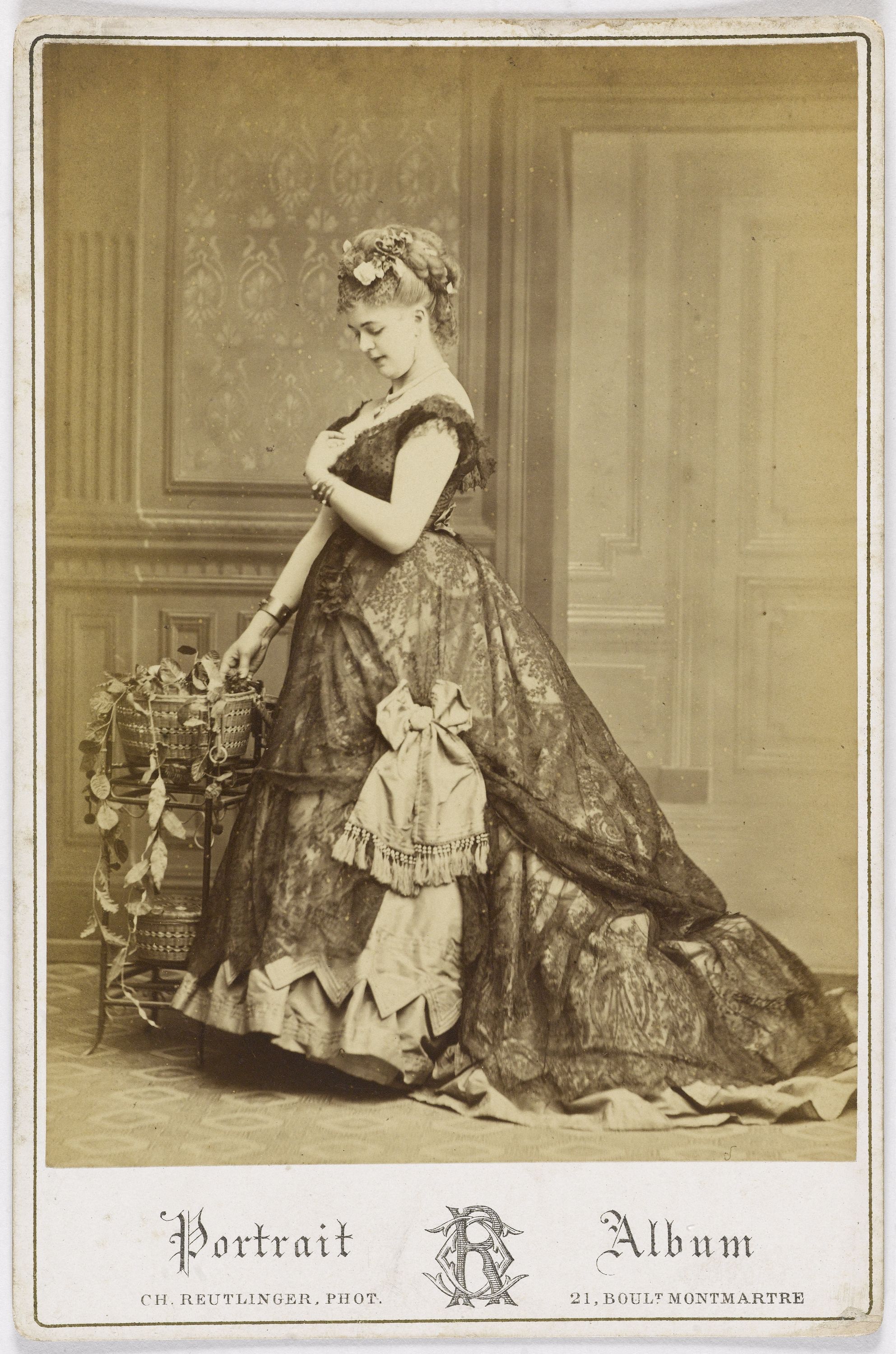 Charles Reutlinger, Portrait de Mariowitch (Adeline Enneguier), actrice