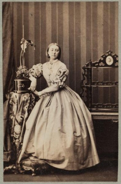 Unknown, Carte-de-visite photographs (480). Four photographs  are dry-mounted to each sheet (120).