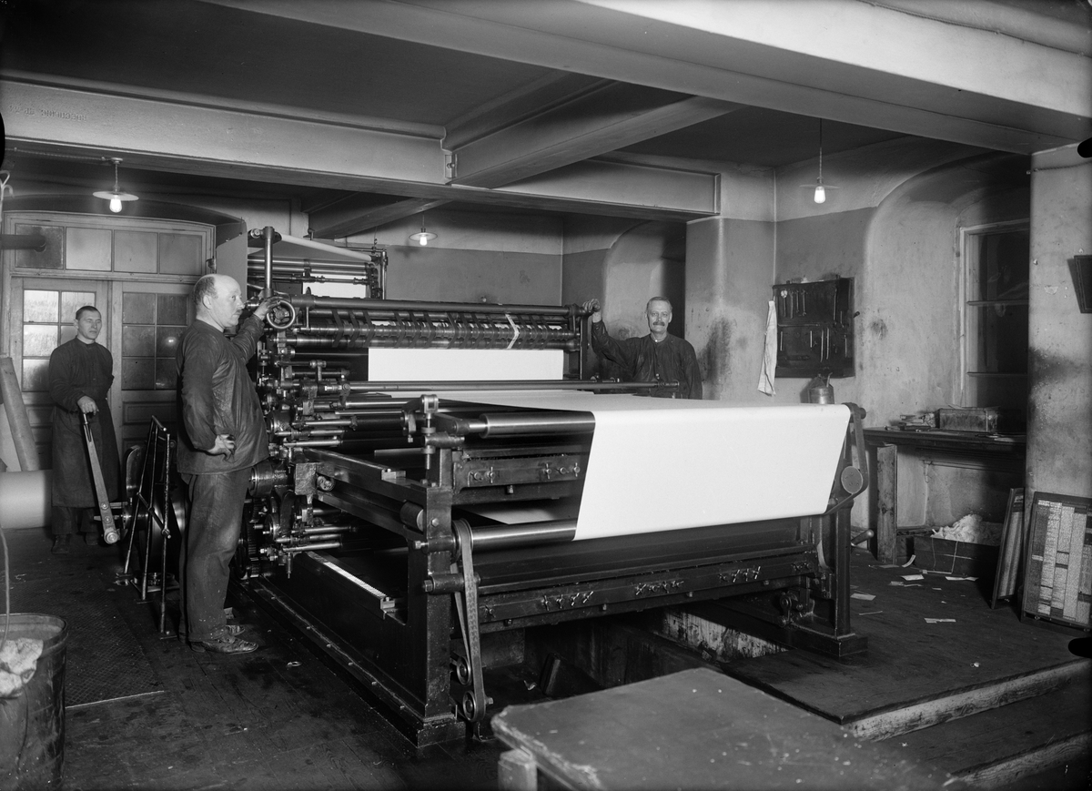 Paul Sandberg, Richard Hagman och Samuelsson, Upsala Nya Tidnings tryckeri i Oxenstiernska huset vid Riddartorget, Uppsala 1920-tal