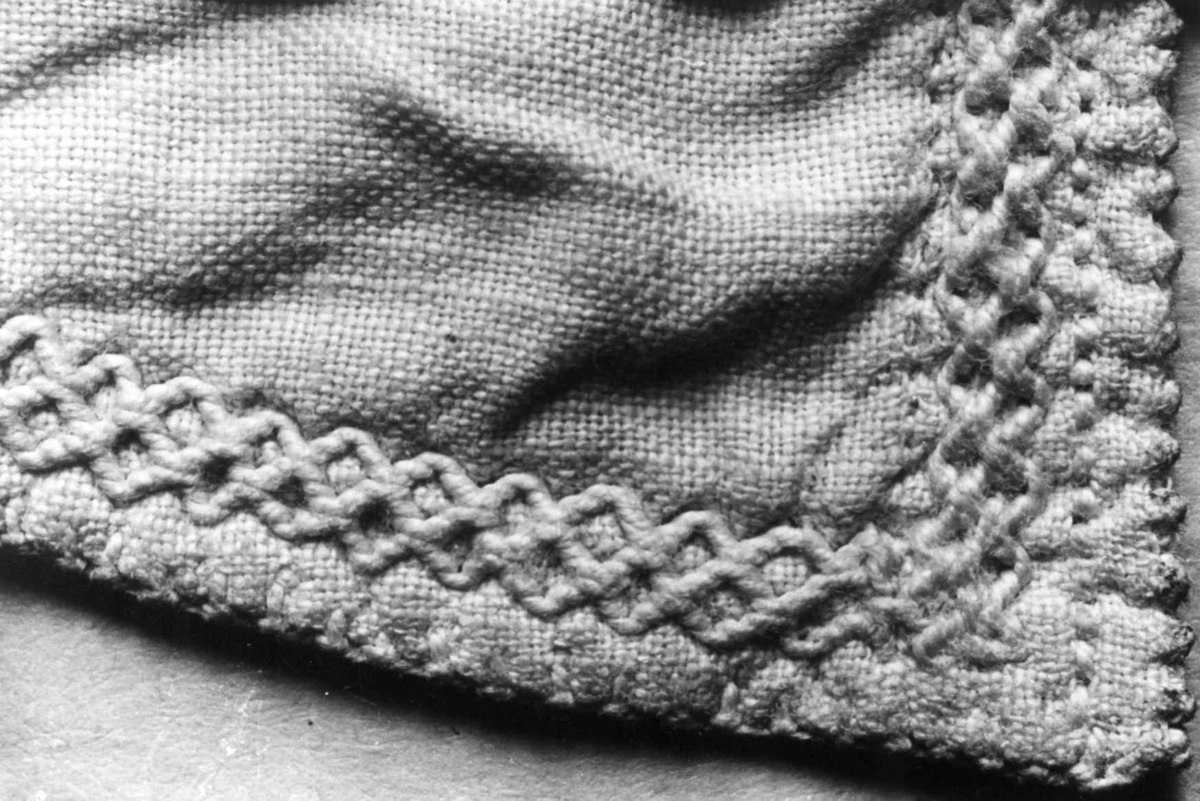Anna Grostøl, Detalj av halskrage. Eiken, Hægebostad, Vest-Agder 1941.