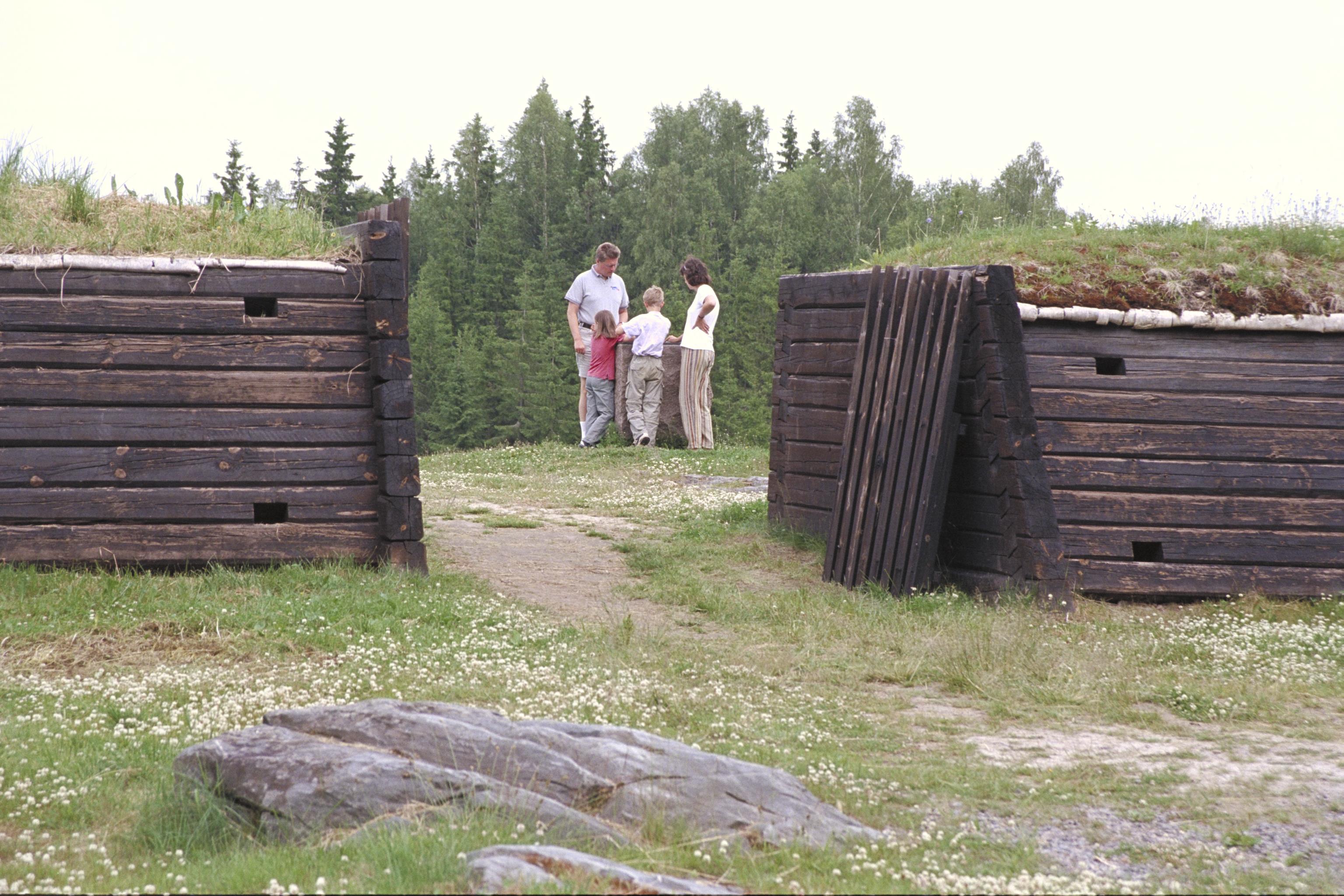 Bengt A Lundberg, Eda skansar