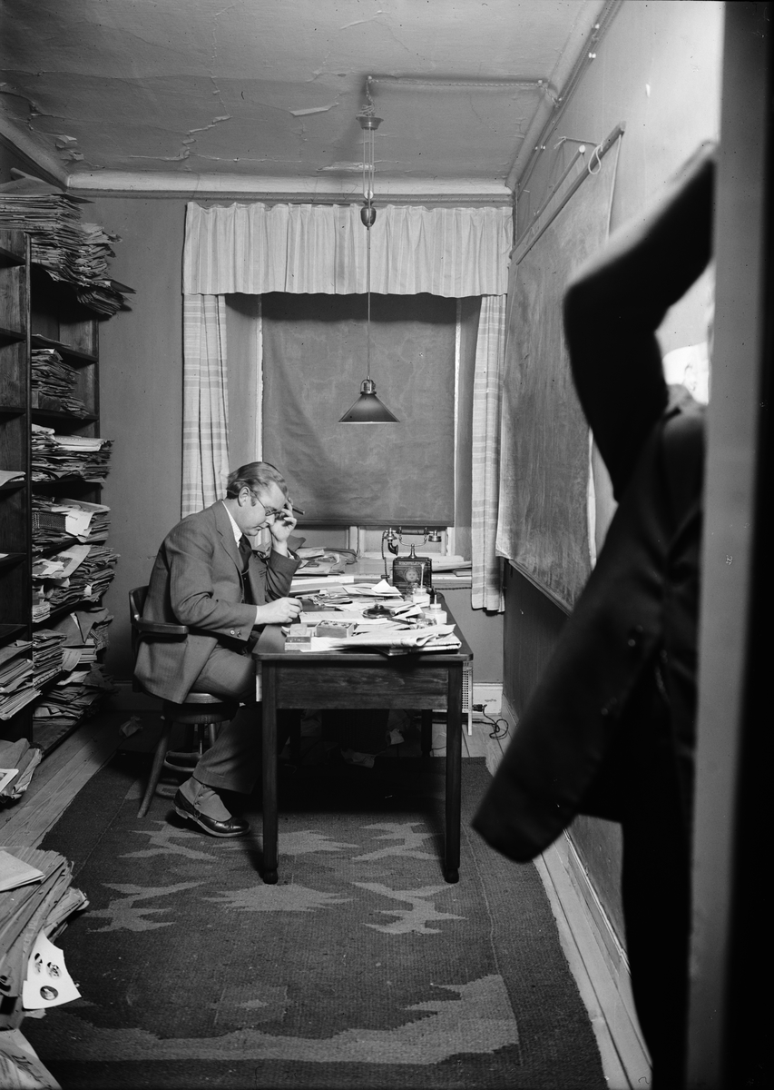 Paul Sandberg, Helge Gad i Upsala Nya Tidnings lokaler i Oxenstiernska huset vid Riddartorget, Uppsala 1920-tal