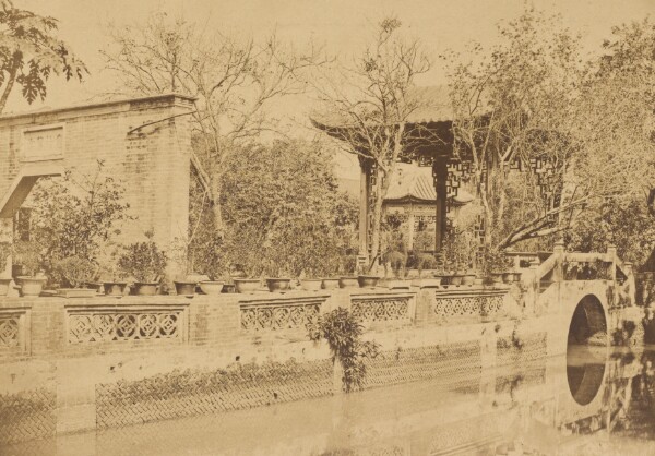 Felice Beato, Howqua's Gardens, Canton