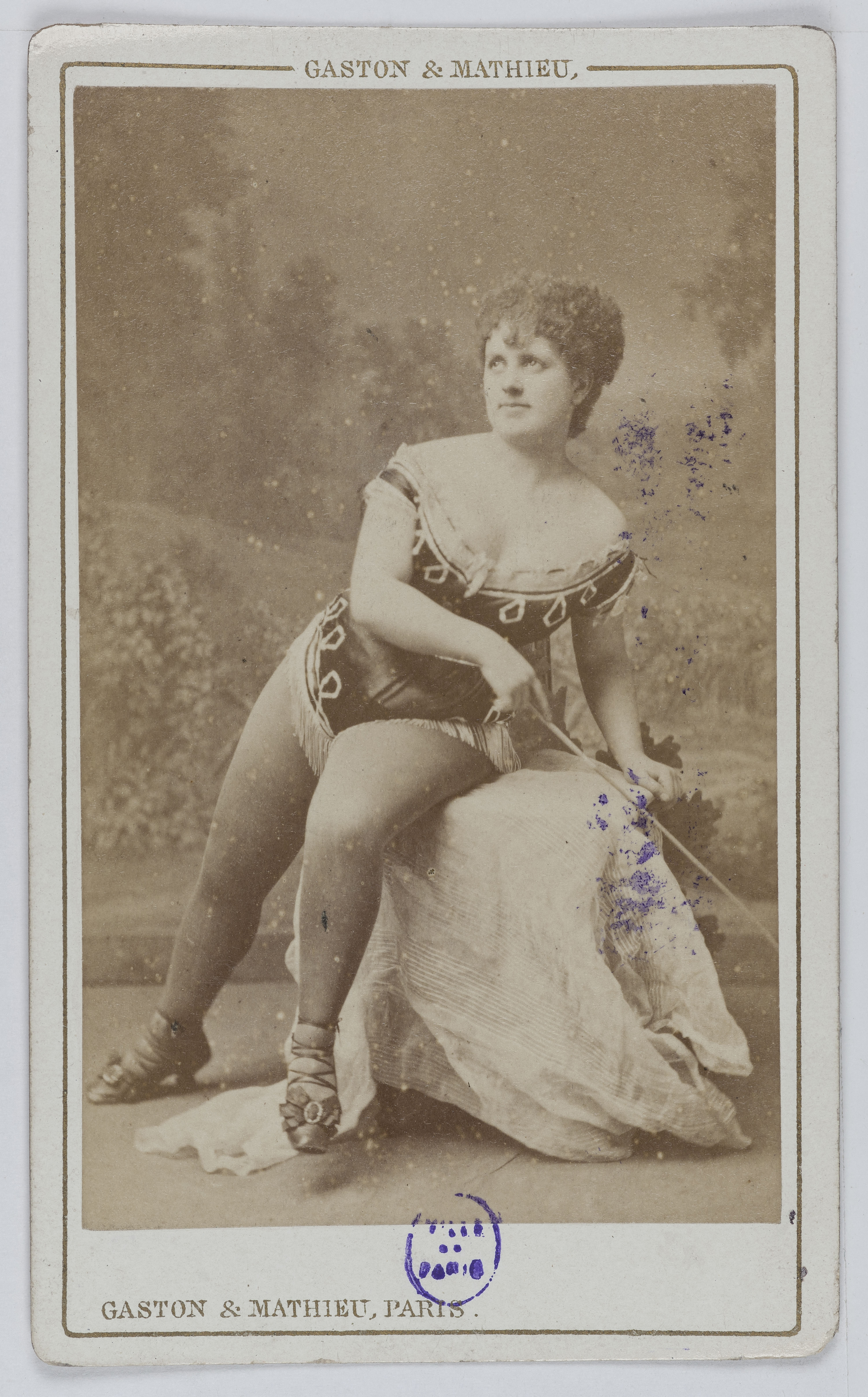 Mathieu & Cie Gaston, Portrait de Blanche Marie Eugénie Querette, actrice de théâtre entre 1868 et 1880.