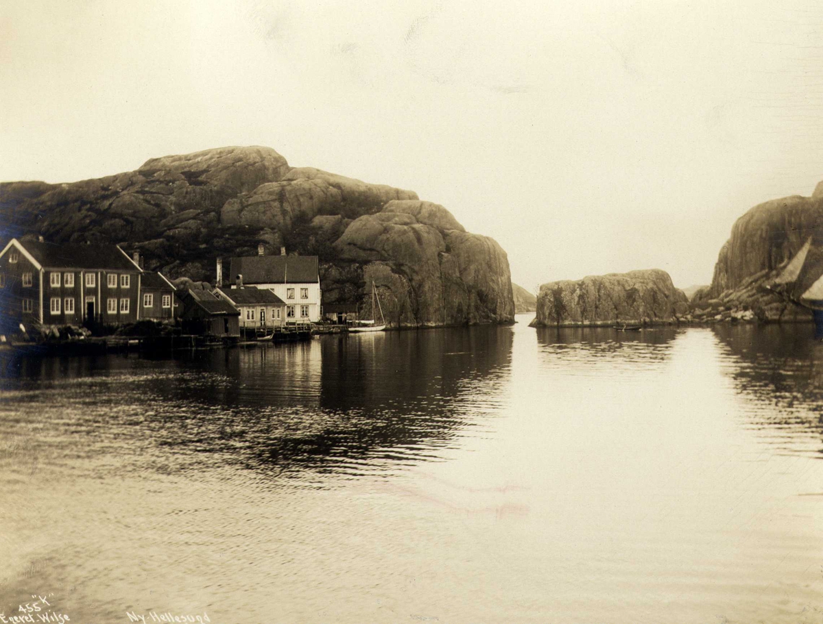 Anders Beer Wilse, Skjærgård med trehus, Ny Hellesund, Søgne, Vest-Agder. Fotografert 1912.