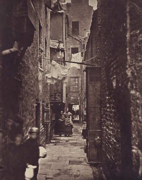 Thomas Annan, Close, No. 37 High Street.