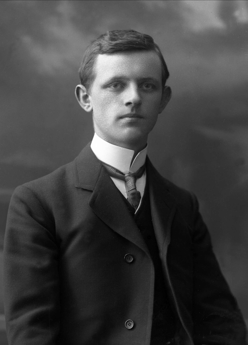 Gustav Borgen, NFB.40949
