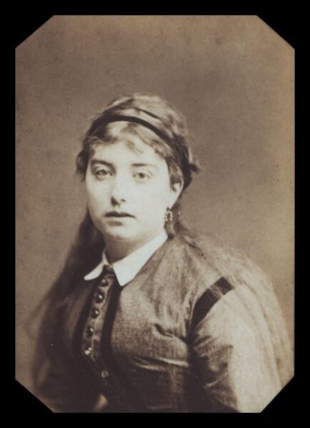 London Stereoscopic and Photographic Company, Guy Little Theatrical Photograph