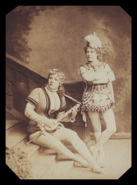London Stereoscopic and Photographic Company, Guy Little Theatrical Photograph