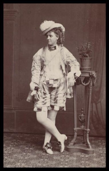 London Stereoscopic and Photographic Company, Guy Little Theatrical Photograph